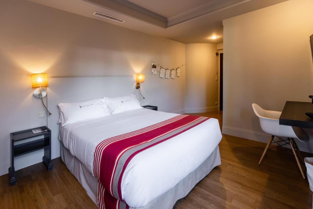 Hotel Rio Bidasoa Хондарибия Екстериор снимка