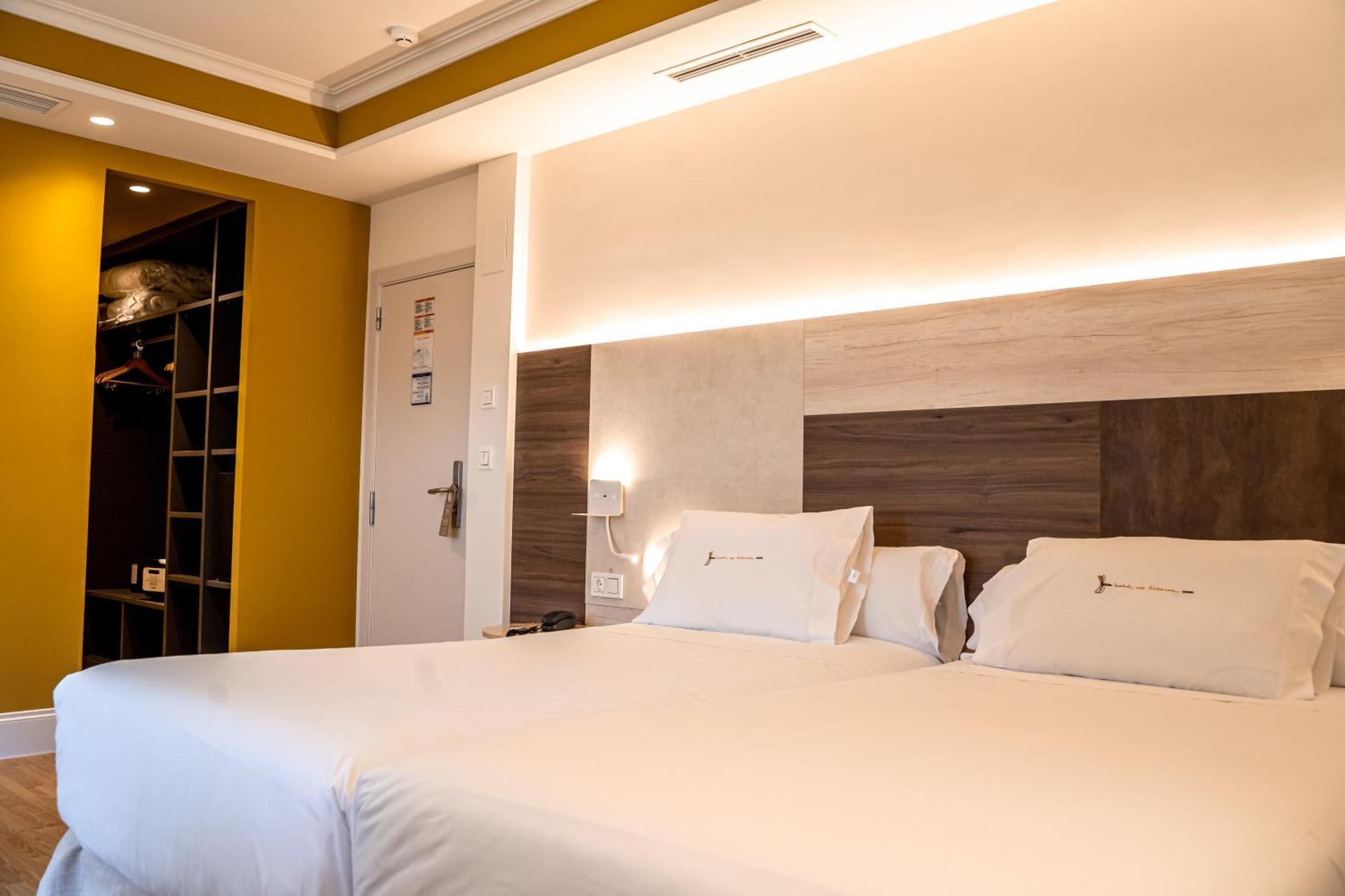 Hotel Rio Bidasoa Хондарибия Екстериор снимка