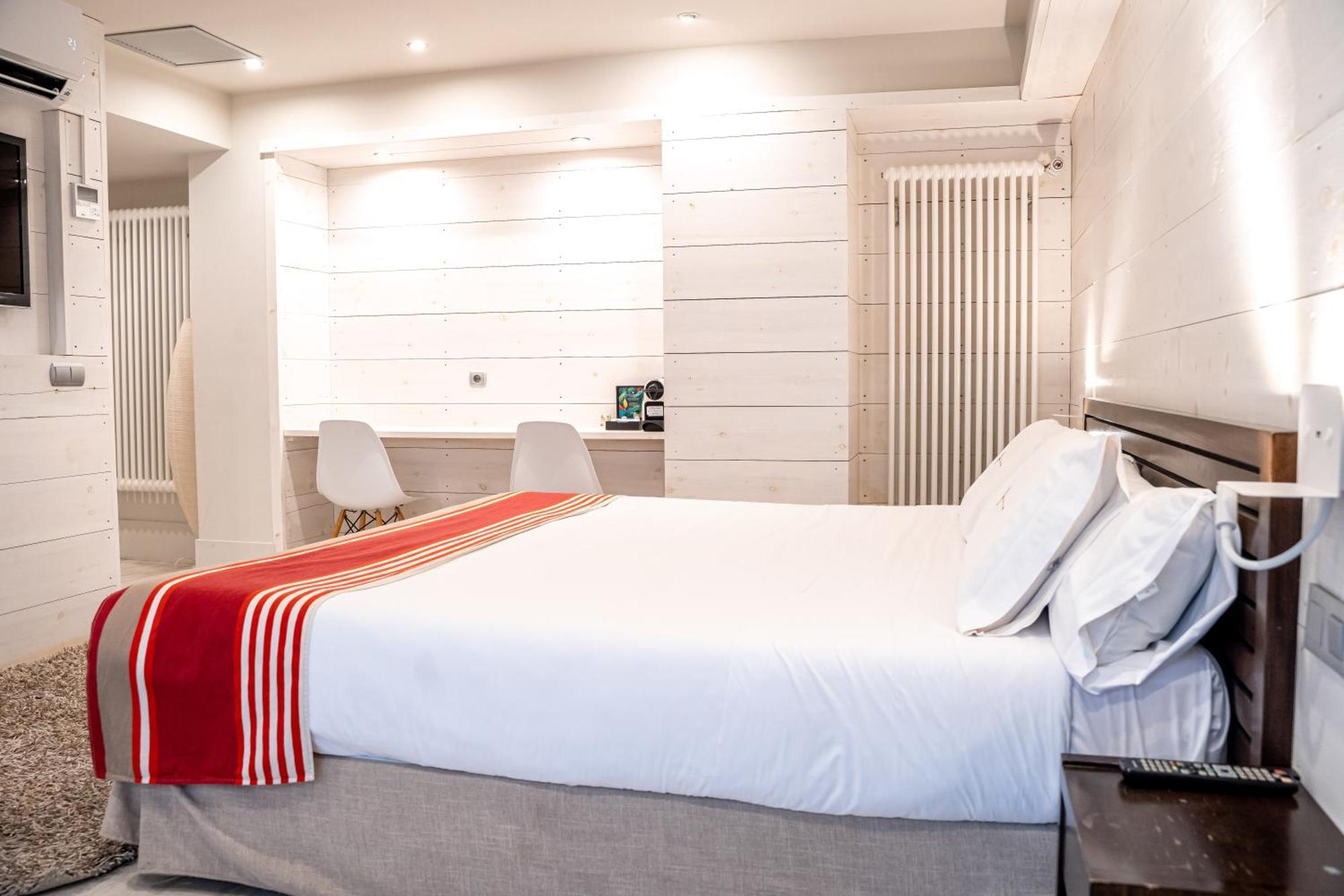 Hotel Rio Bidasoa Хондарибия Екстериор снимка