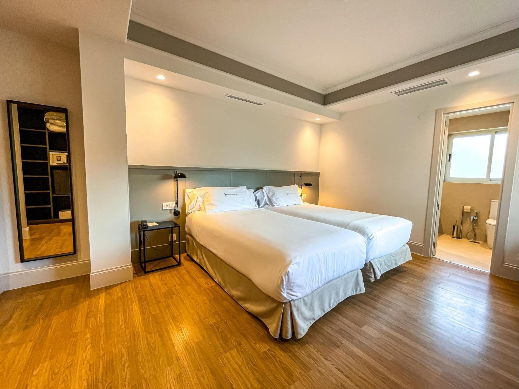 Hotel Rio Bidasoa Хондарибия Екстериор снимка